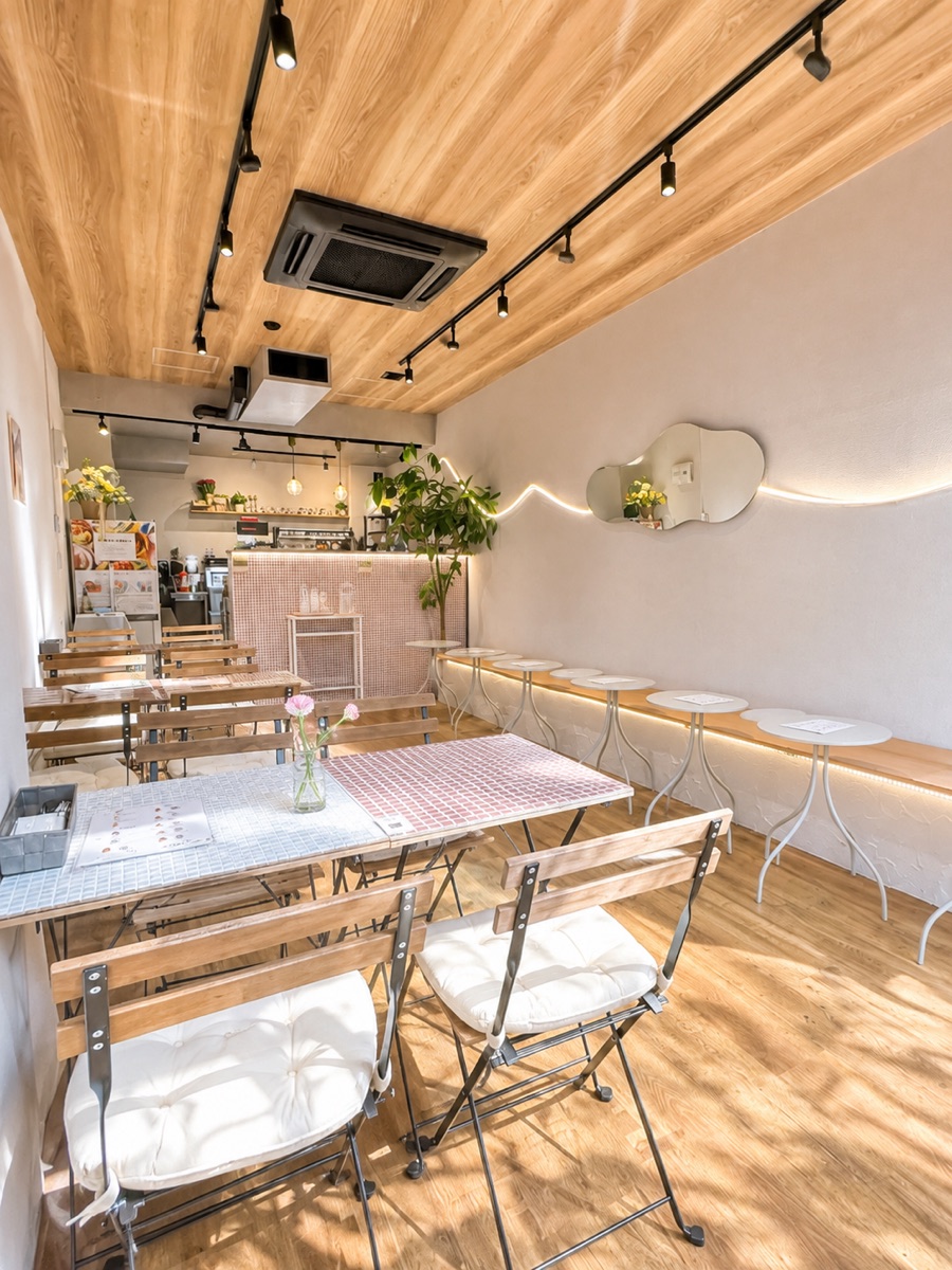 名古屋栄店の店内